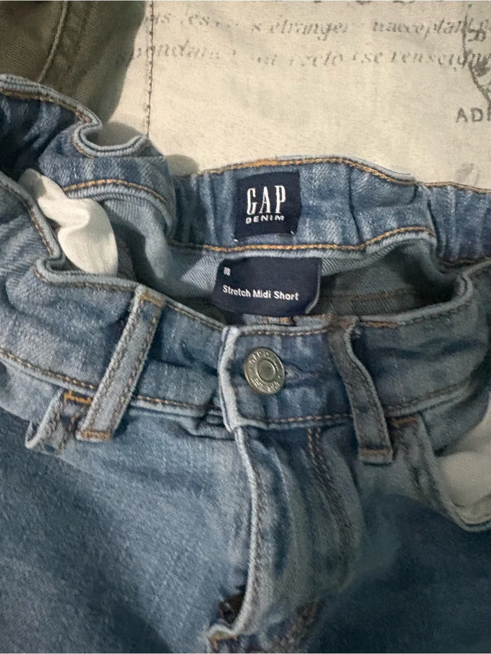 GAP, Nike , cat and jacket bundle clothing, size 10-12